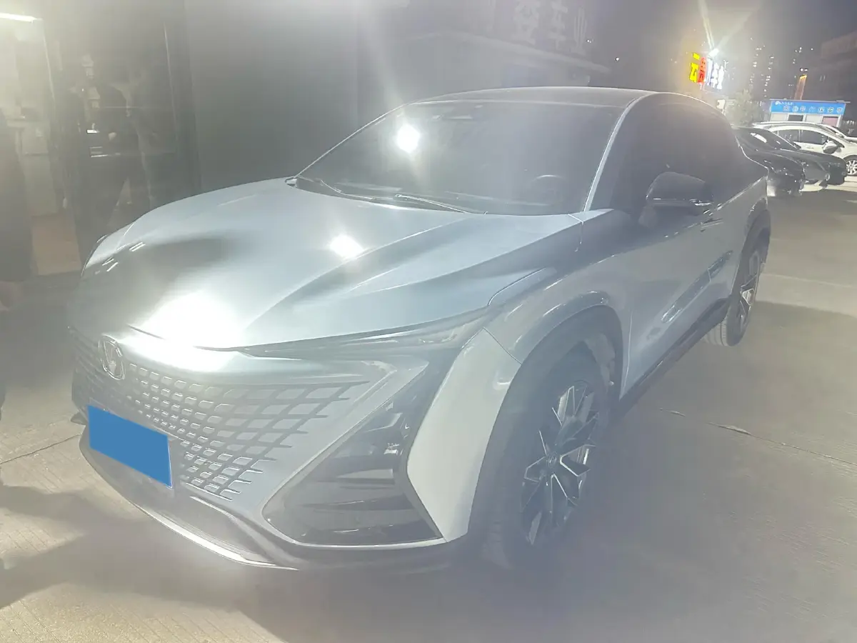 2022 ChangAn UNI-T 1.5T 188HP L4 7DCT