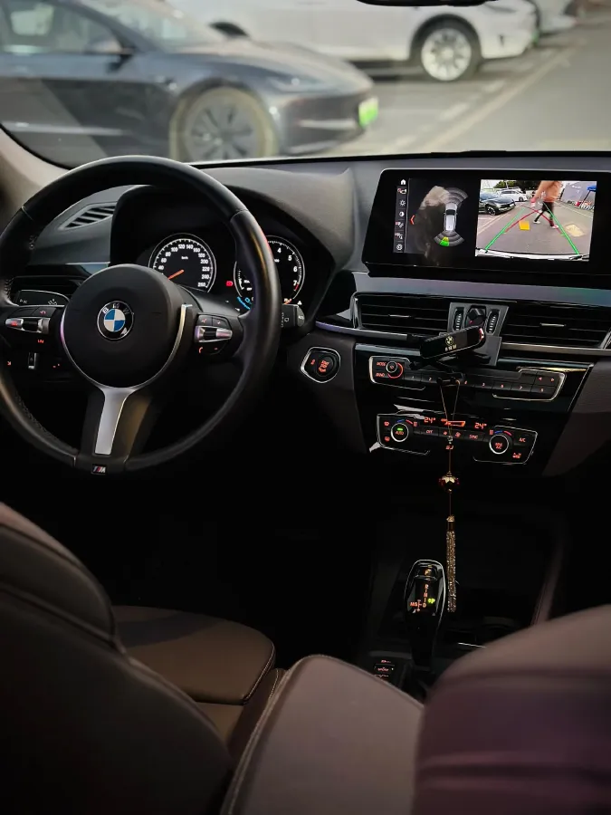 2022 BMW X1 2.0T 192HP L4 7DCT,autocango,china used car exporter,china ev exporter,chinese used car exporter,chinese used ev exporter