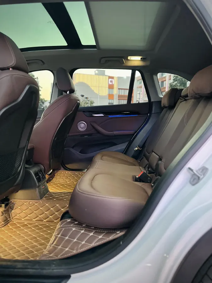 2022 BMW X1 2.0T 192HP L4 7DCT,autocango,china used car exporter,china ev exporter,chinese used car exporter,chinese used ev exporter