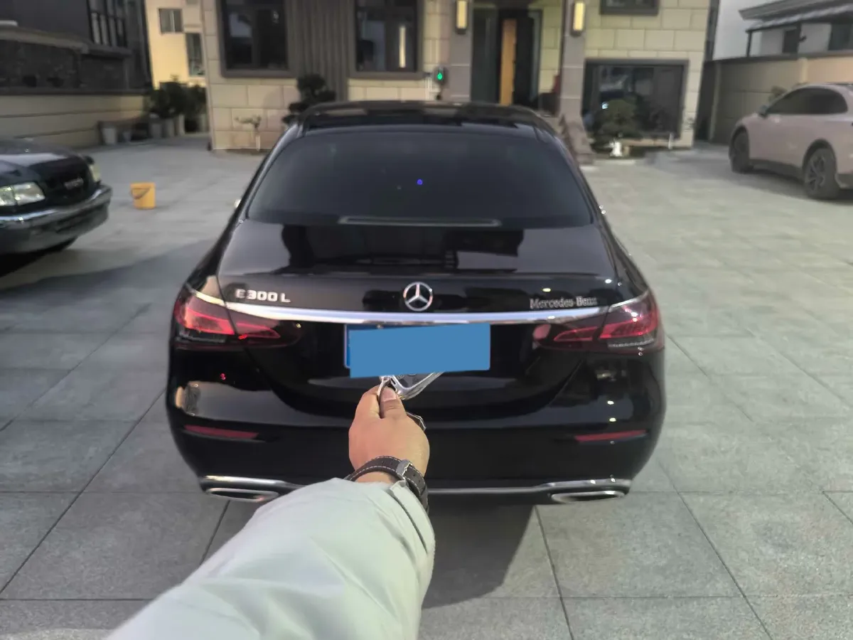2023 Mercedes-Benz E Class 2.0T 258HP L4 9AT,autocango,china used car exporter,china ev exporter,chinese used car exporter,chinese used ev exporter