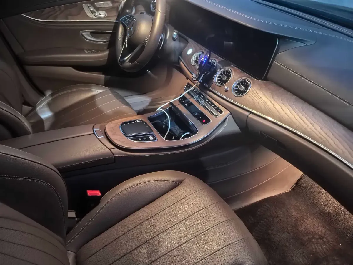 2023 Mercedes-Benz E Class 2.0T 258HP L4 9AT,autocango,china used car exporter,china ev exporter,chinese used car exporter,chinese used ev exporter