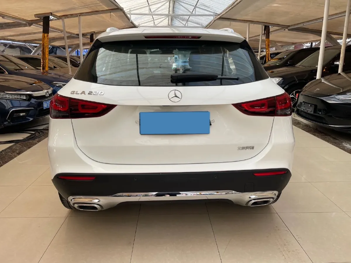 2023 Mercedes-Benz GLA Class 2.0T 190HP L4 8DCT,autocango,china used car exporter,china ev exporter,chinese used car exporter,chinese used ev exporter
