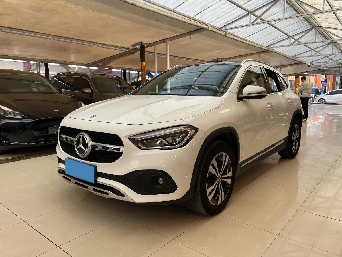 2023 Mercedes-Benz GLA Class 2.0T 190HP L4 8DCT,autocango,china used car exporter,china ev exporter,chinese used car exporter,chinese used ev exporter