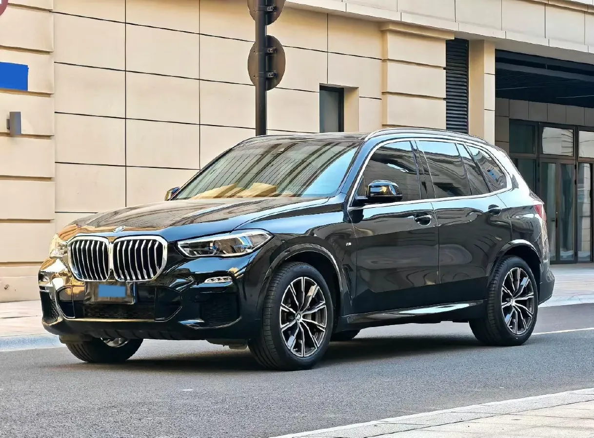 2020 BMW X5 3.0T 340HP L6 8AT,autocango,china used car exporter,china ev exporter,chinese used car exporter,chinese used ev exporter