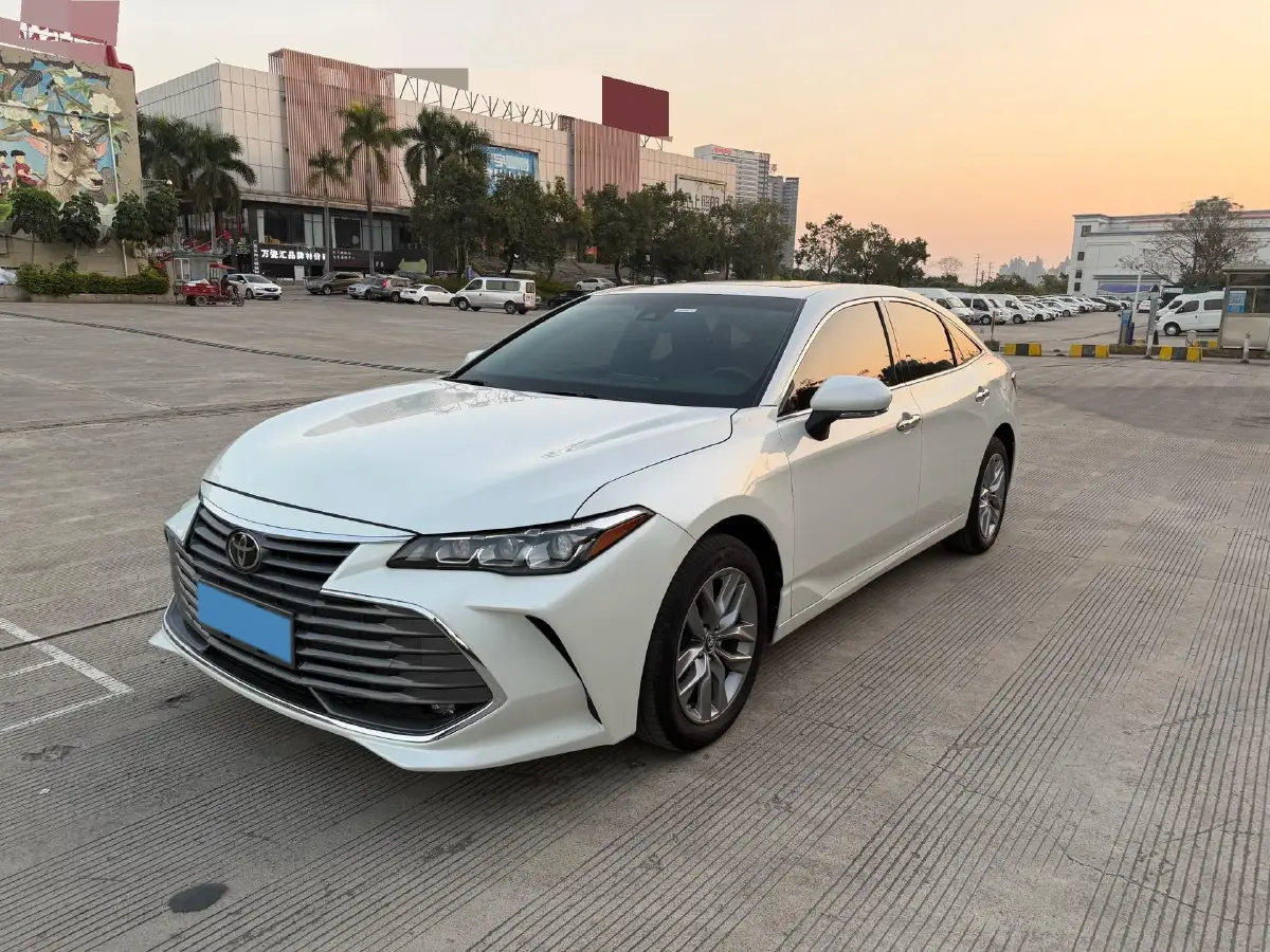 2019 Toyota Avalon 2.0L 178HP L4 CVT