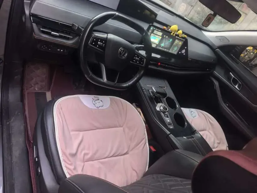 2021 ChangAn UNI-K 2.0T 233HP L4 8AT,autocango,china used car exporter,china ev exporter,chinese used car exporter,chinese used ev exporter