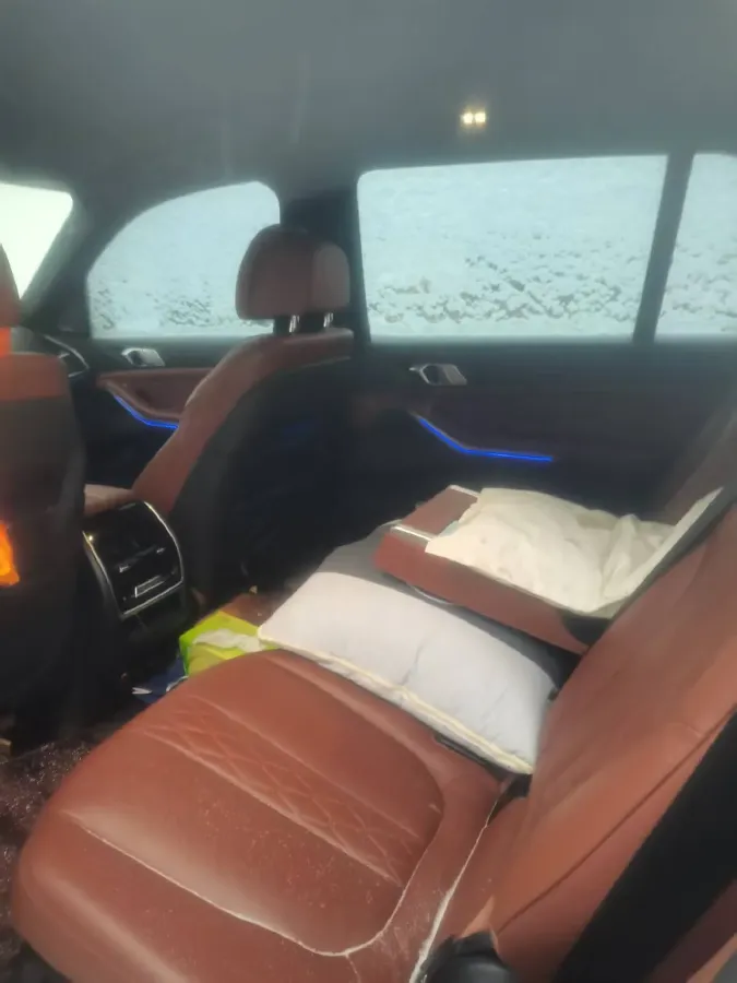 2022 BMW X7 3.0T 340HP L6 8AT,autocango,china used car exporter,china ev exporter,chinese used car exporter,chinese used ev exporter