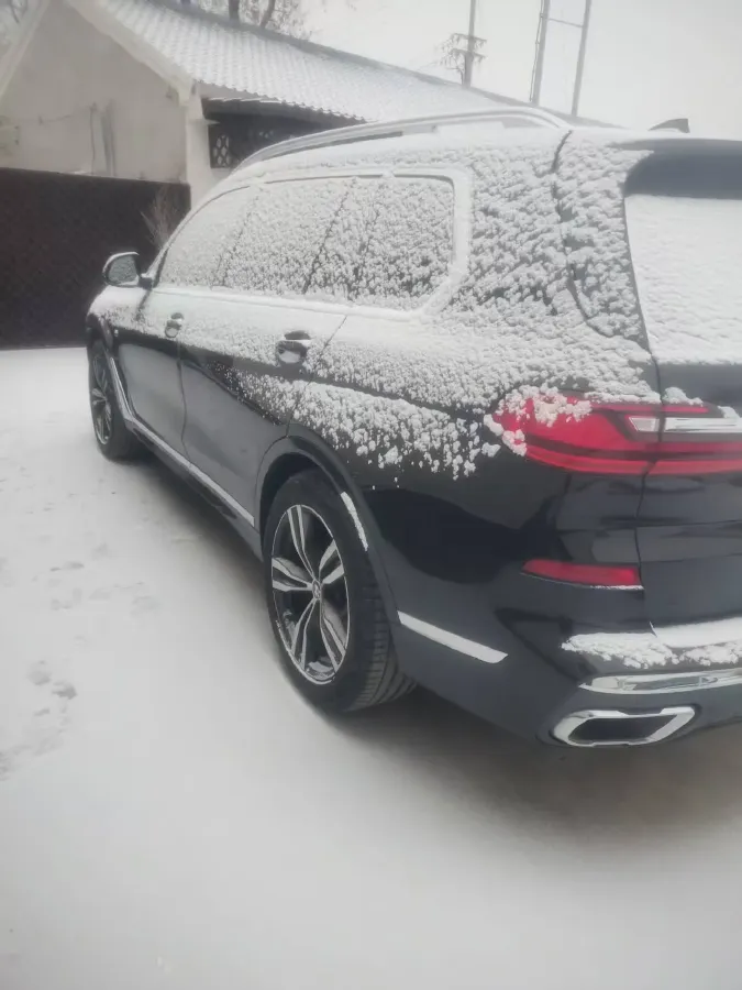 2022 BMW X7 3.0T 340HP L6 8AT,autocango,china used car exporter,china ev exporter,chinese used car exporter,chinese used ev exporter
