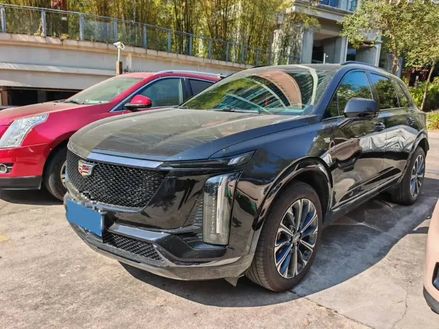 2025 Cadillac XT5 2.0T 237HP L4 9AT
