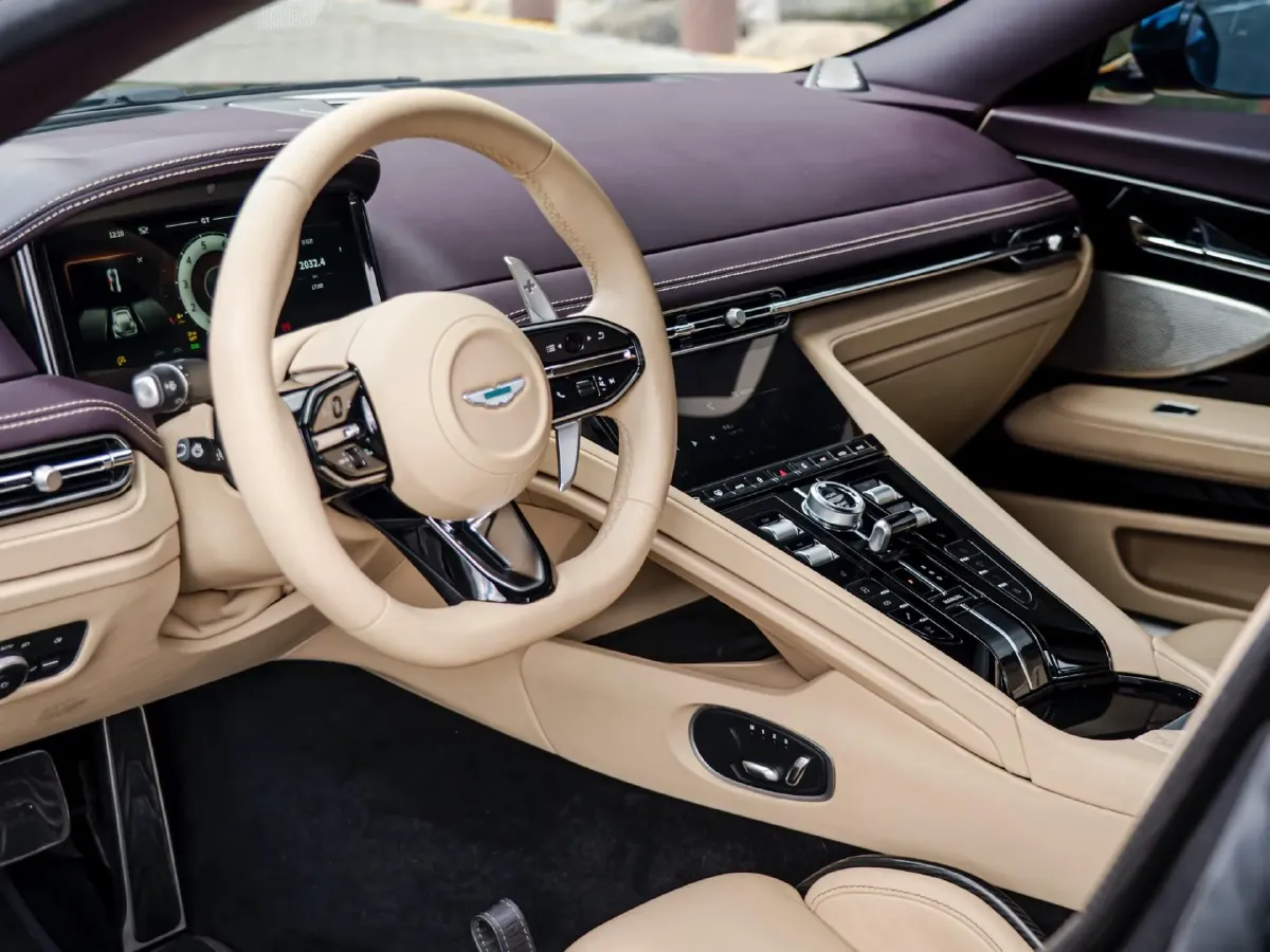 2023 Aston Martin DB12 4.0T 680HP V8 8AT,autocango,china used car exporter,china ev exporter,chinese used car exporter,chinese used ev exporter