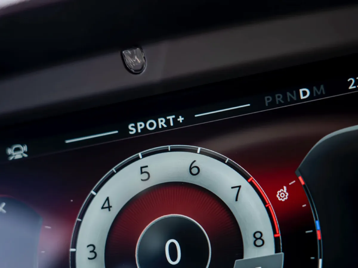 2023 Aston Martin DB12 4.0T 680HP V8 8AT,autocango,china used car exporter,china ev exporter,chinese used car exporter,chinese used ev exporter