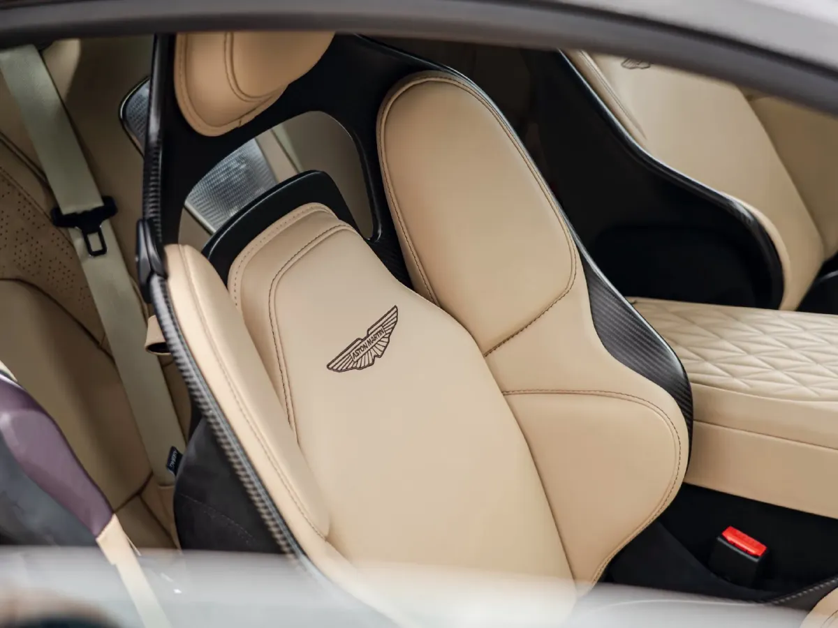 2023 Aston Martin DB12 4.0T 680HP V8 8AT,autocango,china used car exporter,china ev exporter,chinese used car exporter,chinese used ev exporter