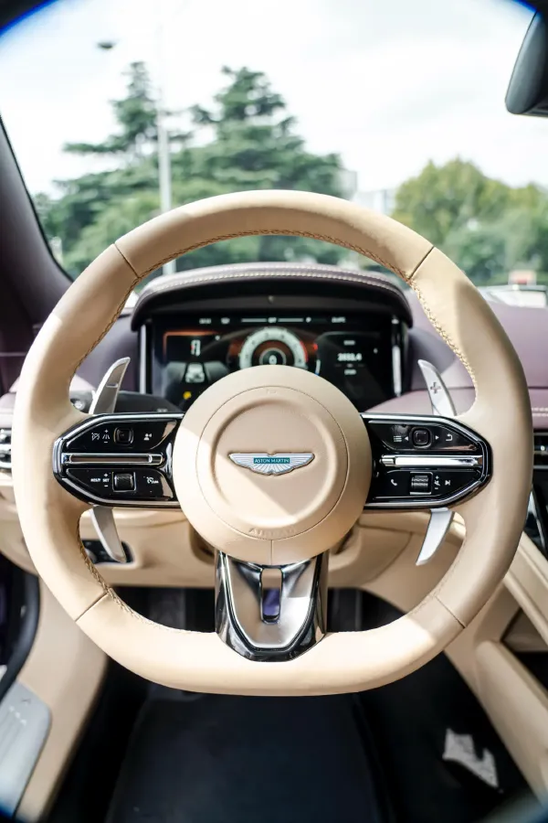 2023 Aston Martin DB12 4.0T 680HP V8 8AT,autocango,china used car exporter,china ev exporter,chinese used car exporter,chinese used ev exporter