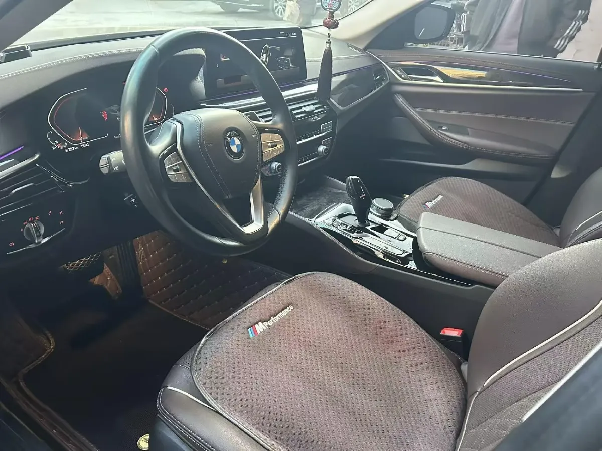 2021 BMW 5 Series 2.0T 184HP L4 8AT,autocango,china used car exporter,china ev exporter,chinese used car exporter,chinese used ev exporter