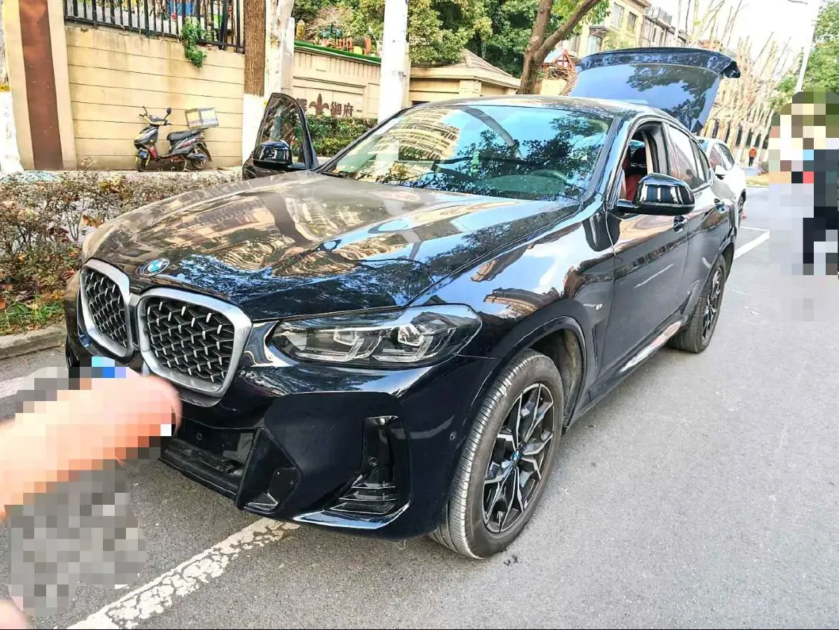 2022 BMW X4 2.0T 245HP L4 8AT,autocango,china used car exporter,china ev exporter,chinese used car exporter,chinese used ev exporter