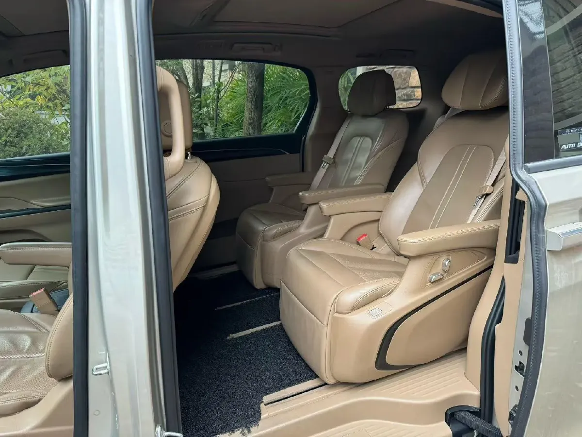 2020 Buick GL8 2.0T 237HP L4 9AT,autocango,china used car exporter,china ev exporter,chinese used car exporter,chinese used ev exporter