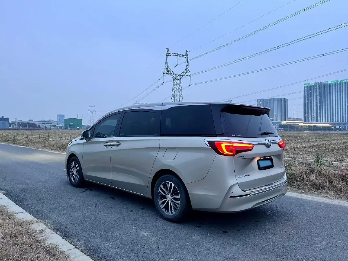 2021 Buick GL8 2.0T 237HP L4 9AT,autocango,china used car exporter,china ev exporter,chinese used car exporter,chinese used ev exporter