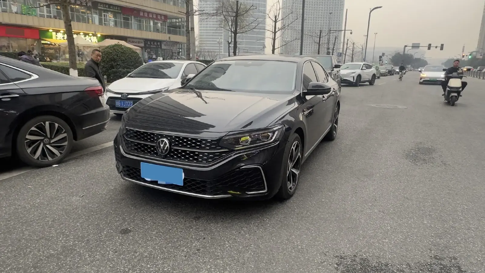 2023 Volkswagen Passat 2.0T 186HP L4 7DCT