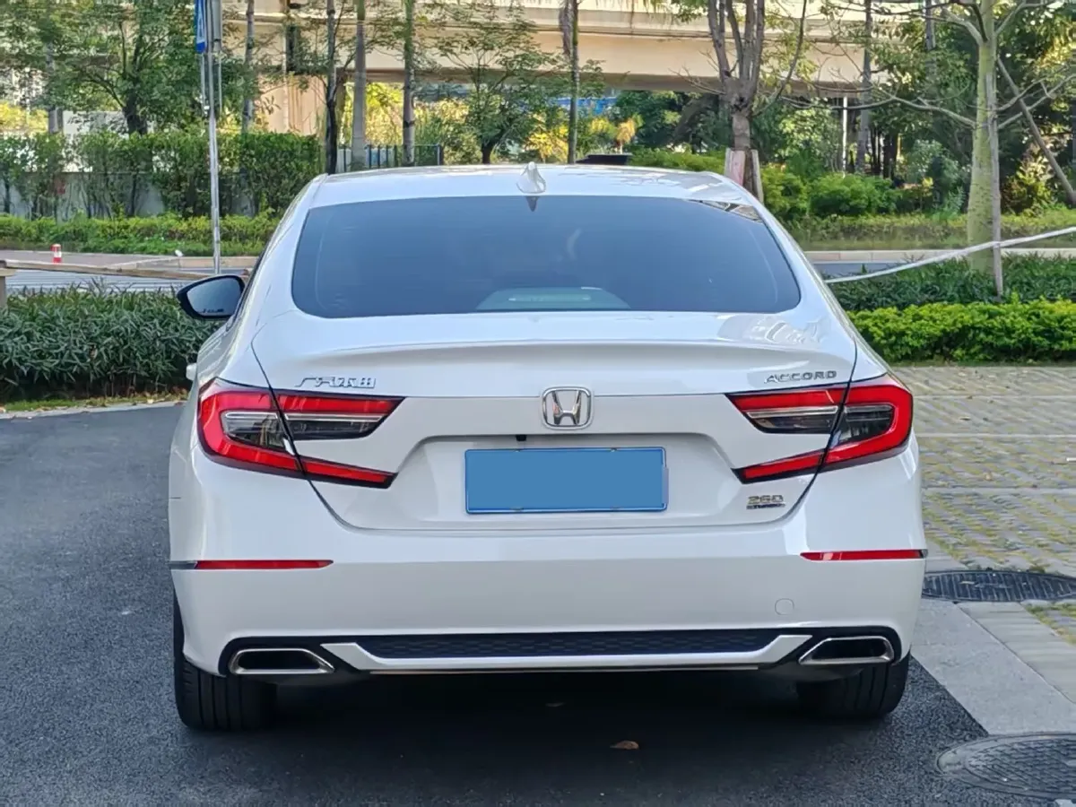 2022 Honda Accord 1.5T 194HP L4 CVT,autocango,china used car exporter,china ev exporter,chinese used car exporter,chinese used ev exporter