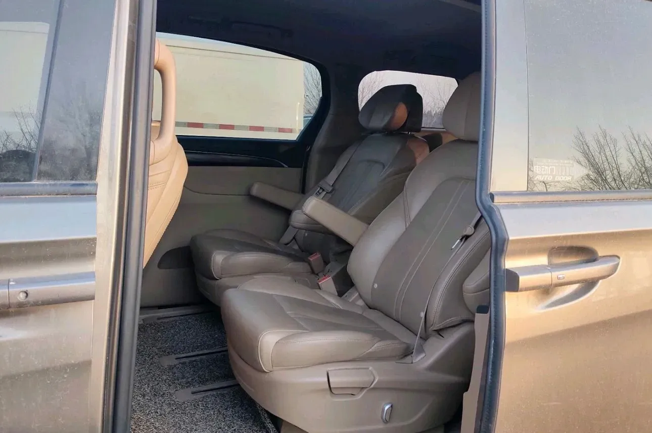 2020 Buick GL8 2.0T 237HP L4 9AT,autocango,china used car exporter,china ev exporter,chinese used car exporter,chinese used ev exporter