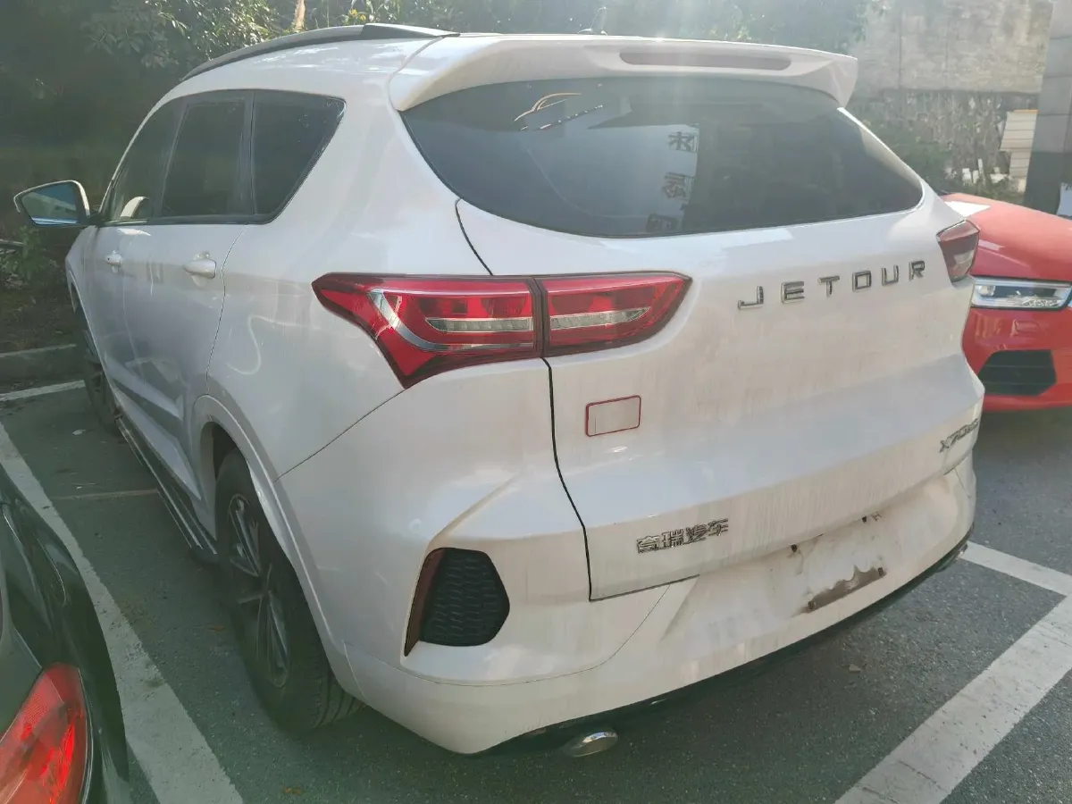 2021 Jetour X70M 1.5T 156HP L4 6DCT,autocango,china used car exporter,china ev exporter,chinese used car exporter,chinese used ev exporter