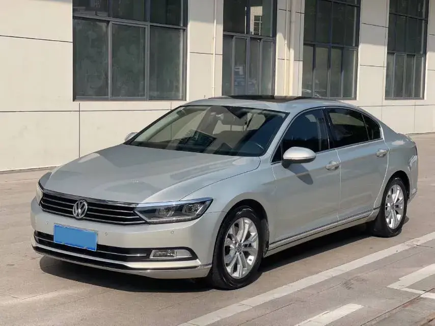 2018 Volkswagen Magotan 2.0T 220HP L4 7DCT