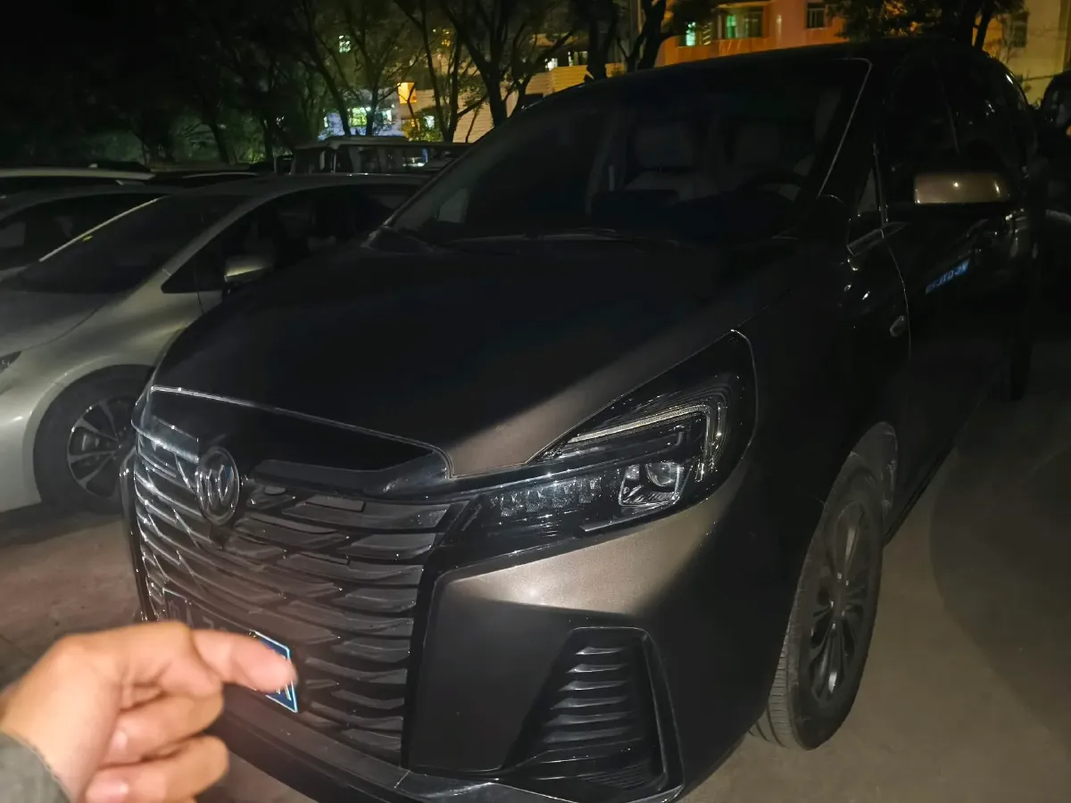 2023 Buick GL8 2.0T 237HP L4 9AT,autocango,china used car exporter,china ev exporter,chinese used car exporter,chinese used ev exporter