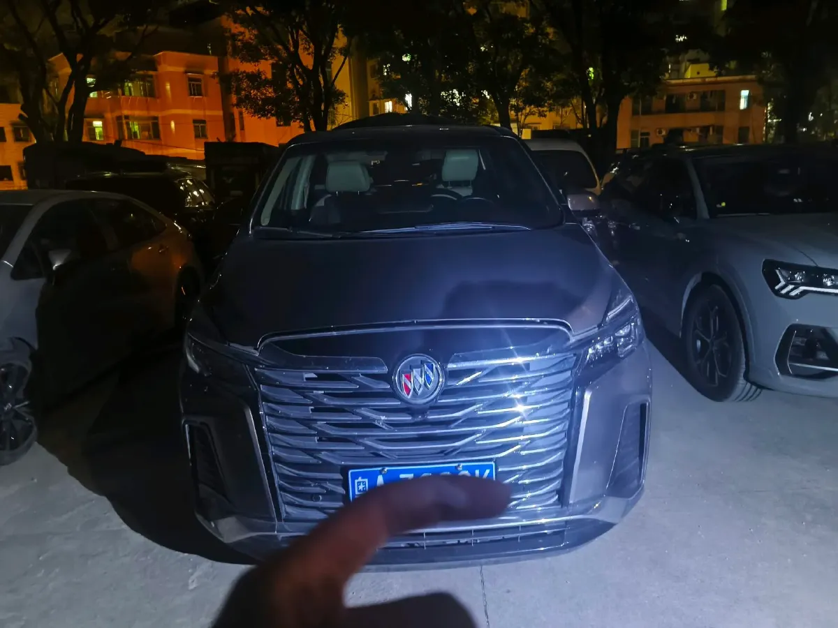 2023 Buick GL8 2.0T 237HP L4 9AT,autocango,china used car exporter,china ev exporter,chinese used car exporter,chinese used ev exporter