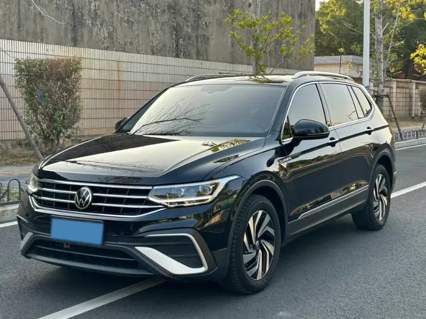 2023 Volkswagen Tiguan L 1.5T 160HP L4 7DCT