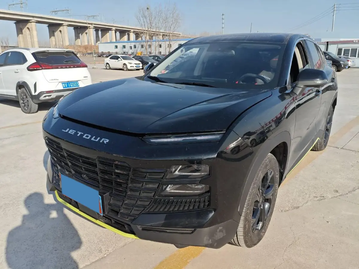 2025 Jetour DASHING 1.5T 156HP L4 6DCT