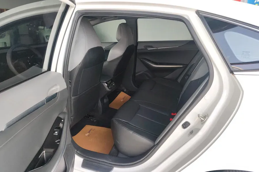 2023 ChangAn Raeton Plus 1.5T 188HP L4 7DCT,autocango,china used car exporter,china ev exporter,chinese used car exporter,chinese used ev exporter