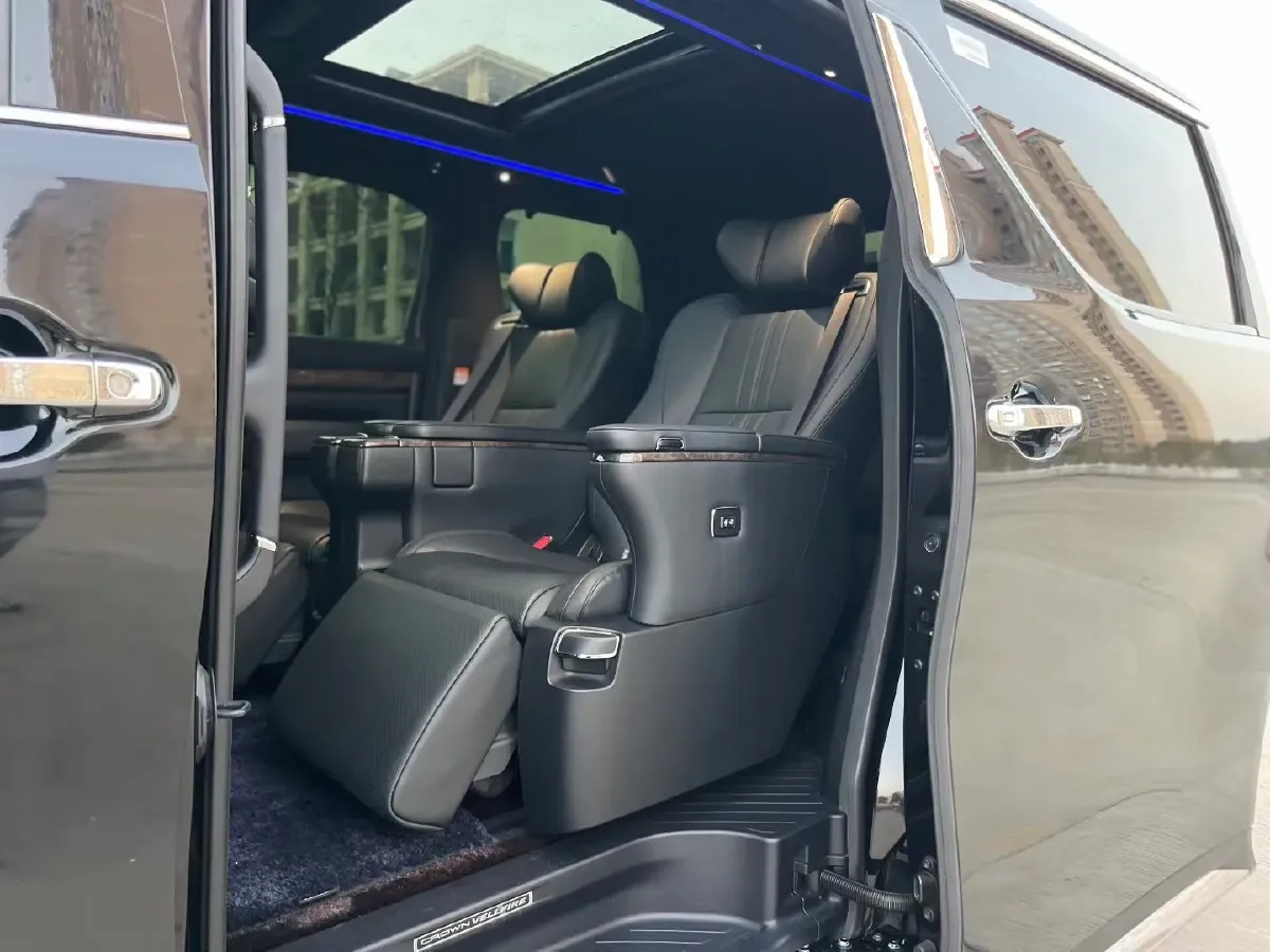 2023 Toyota Vellfire 2.5L 117HP L4 E-CVT Hybrid,autocango,china used car exporter,china ev exporter,chinese used car exporter,chinese used ev exporter