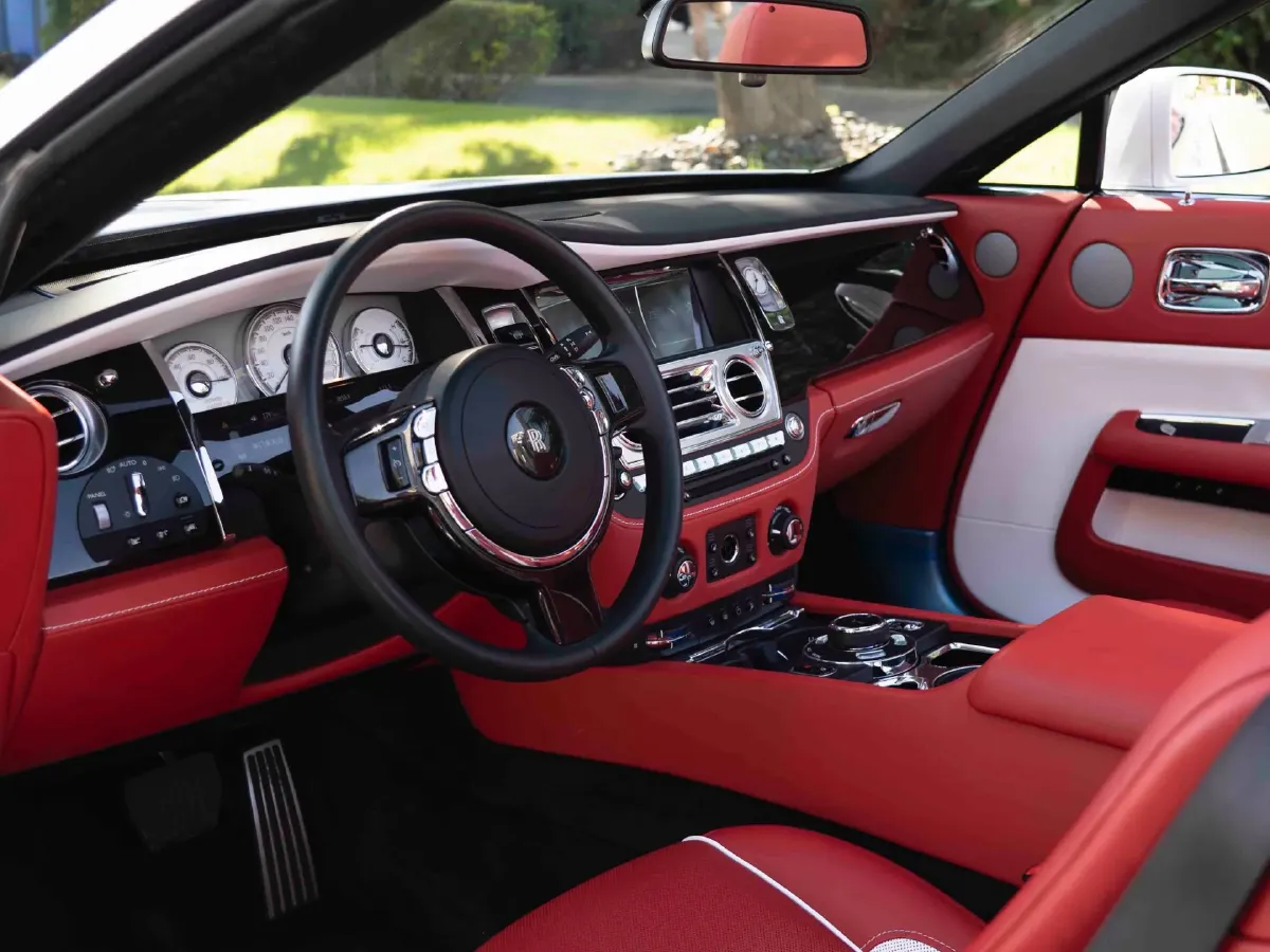 2018 Rolls-Royce Dawn 6.6T 571HP V12 8AT,autocango,china used car exporter,china ev exporter,chinese used car exporter,chinese used ev exporter