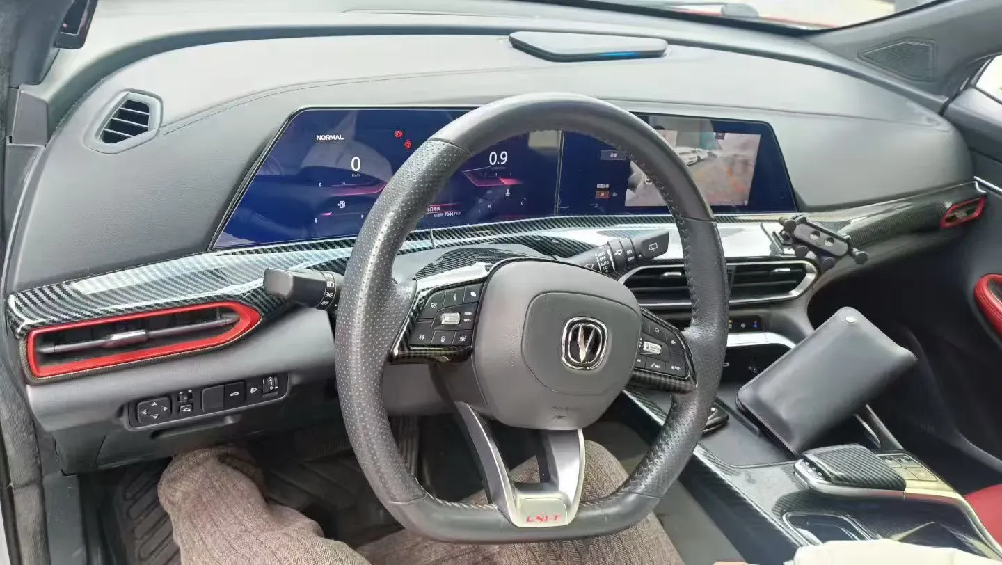 2021 ChangAn UNI-T 1.5T 180HP L4 7DCT,autocango,china used car exporter,china ev exporter,chinese used car exporter,chinese used ev exporter