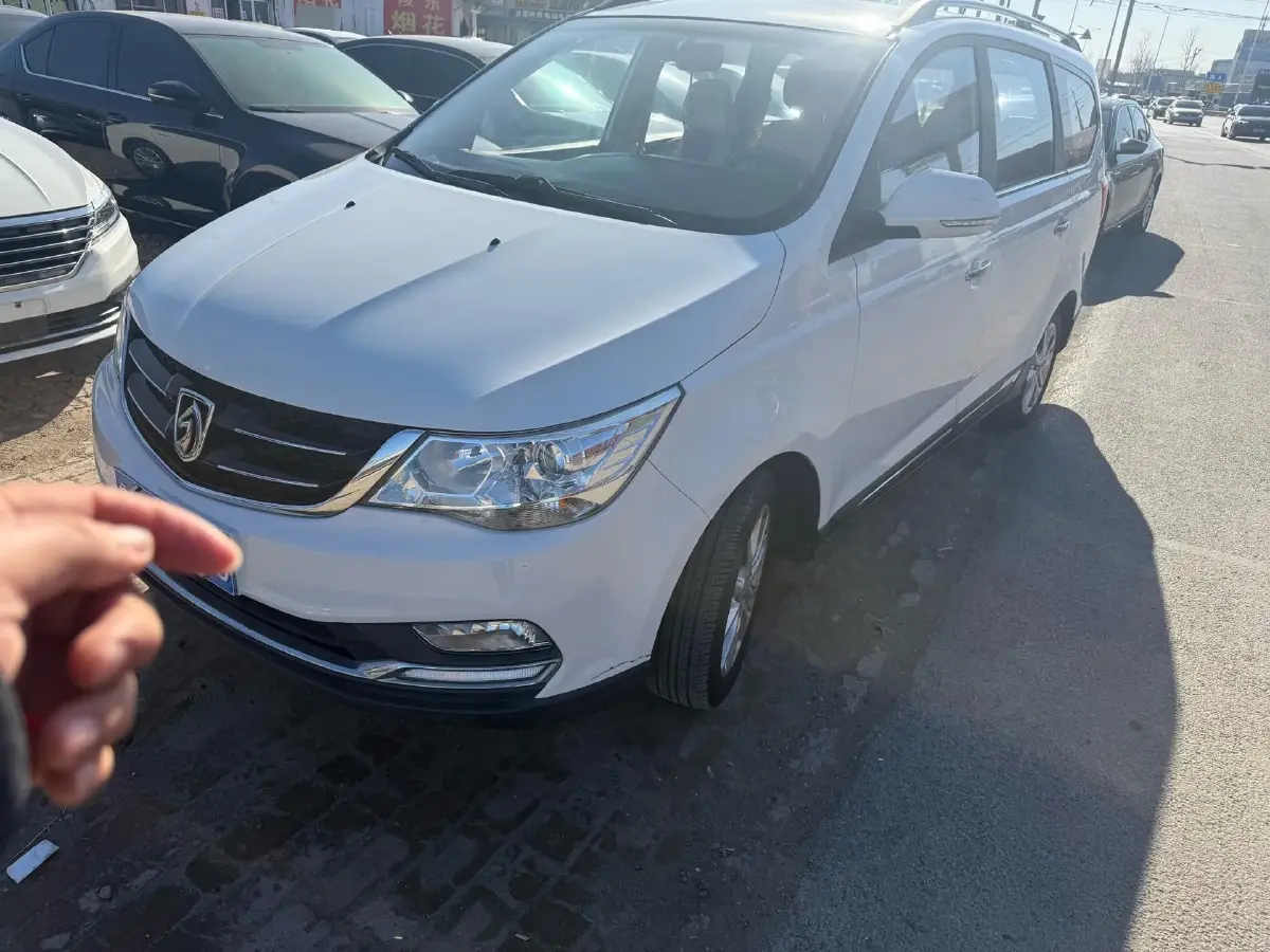 2016 BaoJun 560 1.5T 150HP L4 6MT