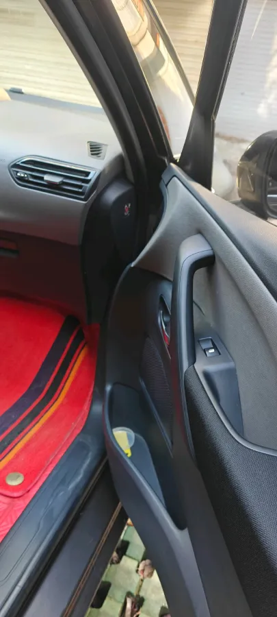 2015 Citroen C4 Picasso 1.6T 165HP L4 6AT,autocango,china used car exporter,china ev exporter,chinese used car exporter,chinese used ev exporter