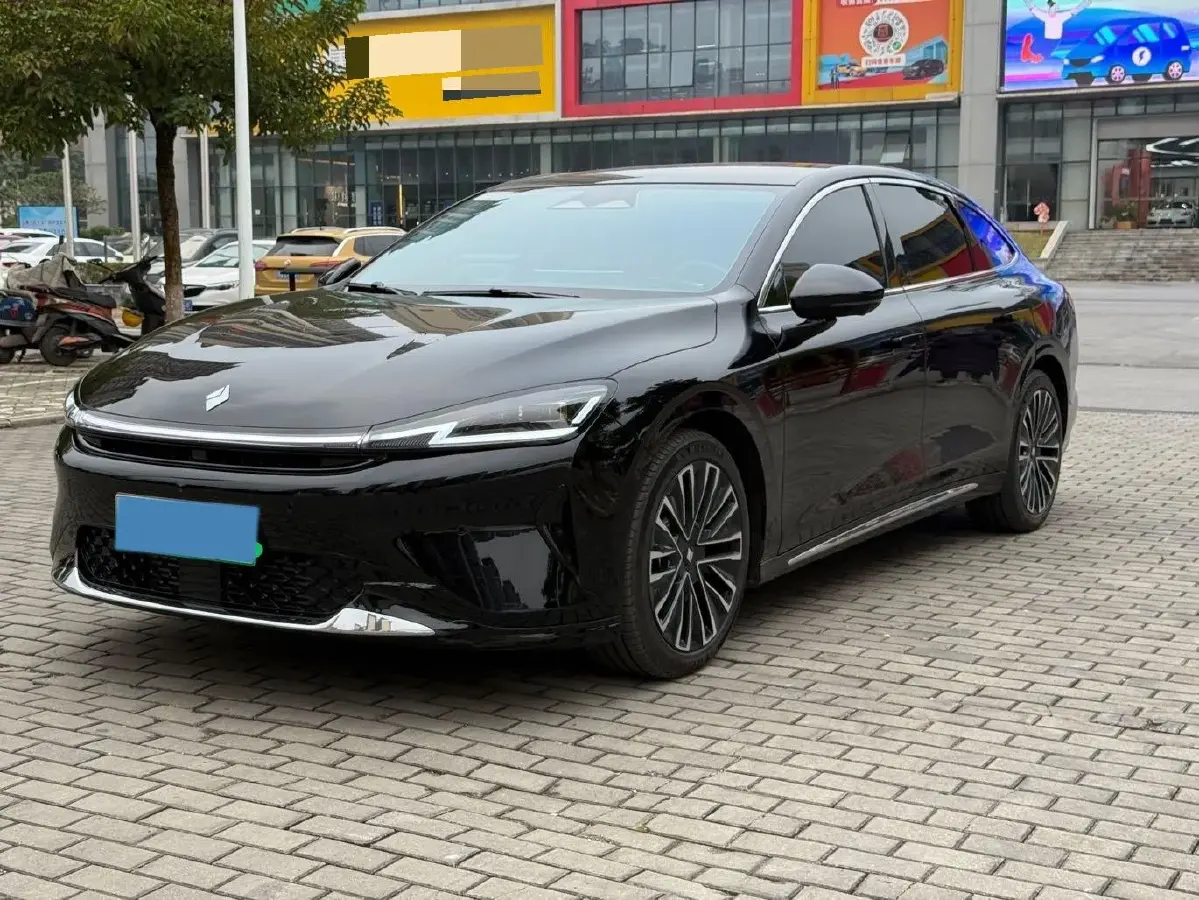 2025 BaoJun XiangJing 1.5T 143HP L4 1DHT PHEV