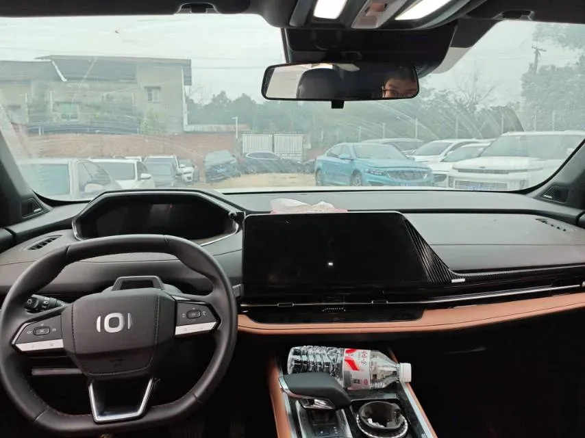 2023 Venucia VX6 BEV 62KWH,autocango,china used car exporter,china ev exporter,chinese used car exporter,chinese used ev exporter