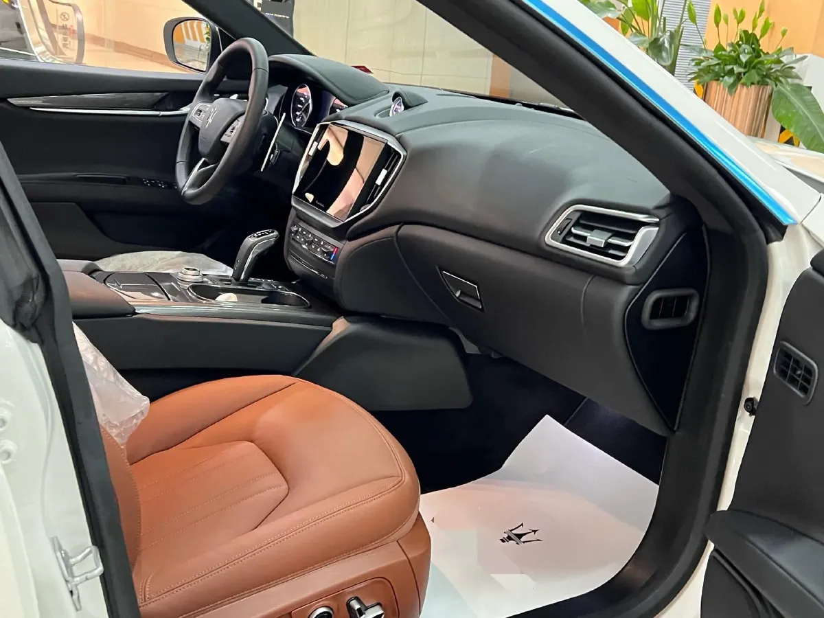 2023 Audi RS 5 2.9T 450HP V6 8AT,autocango,china used car exporter,china ev exporter,chinese used car exporter,chinese used ev exporter