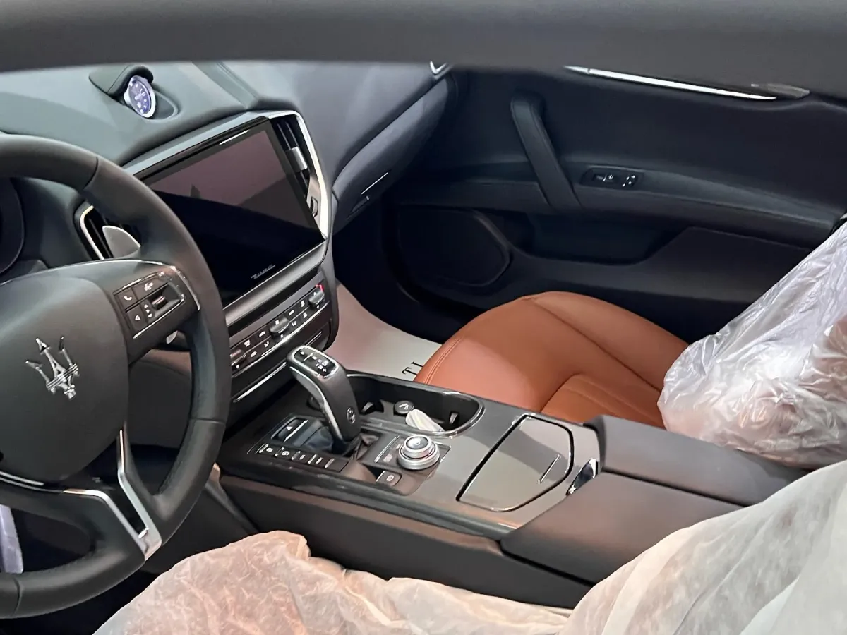 2023 Audi RS 5 2.9T 450HP V6 8AT,autocango,china used car exporter,china ev exporter,chinese used car exporter,chinese used ev exporter