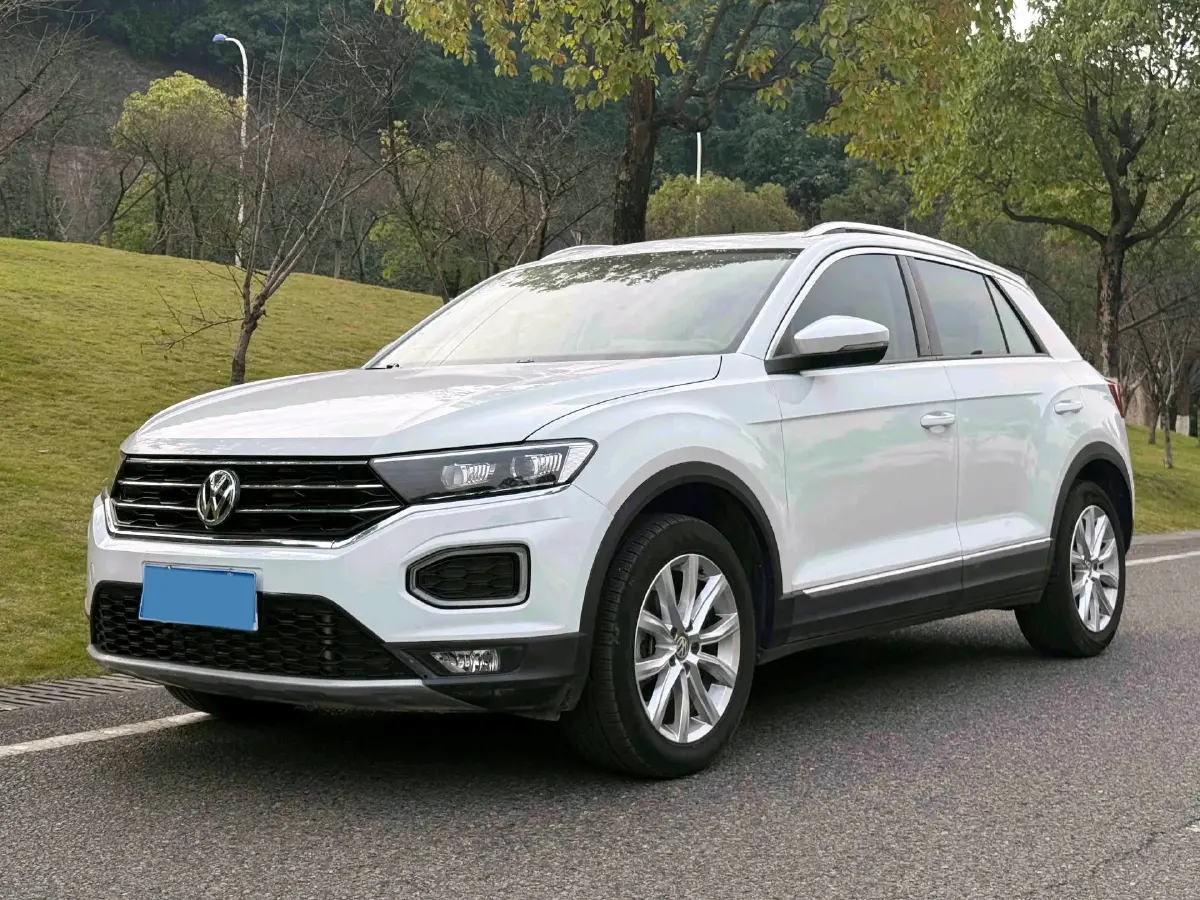 2020 Volkswagen T-Roc 1.4T 150HP L4 7DCT