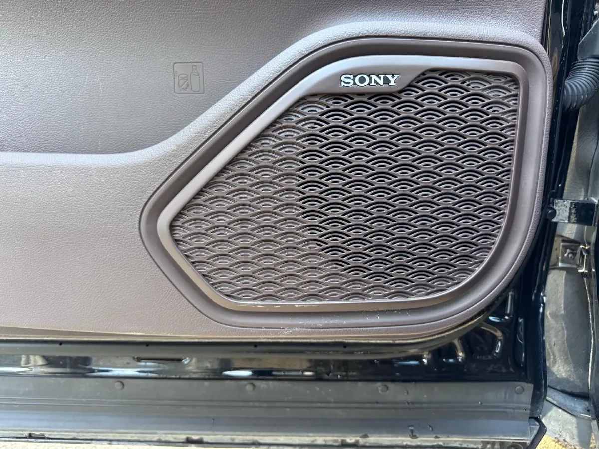 2022 Chery Tiggo 8 PRO 1.6T 197HP L4 7DCT,autocango,china used car exporter,china ev exporter,chinese used car exporter,chinese used ev exporter