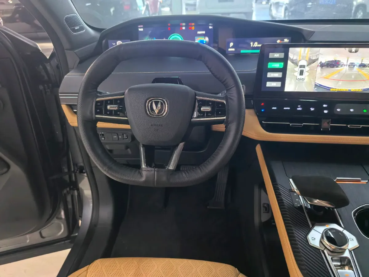 2021 ChangAn UNI-K 2.0T 233HP L4 8AT,autocango,china used car exporter,china ev exporter,chinese used car exporter,chinese used ev exporter