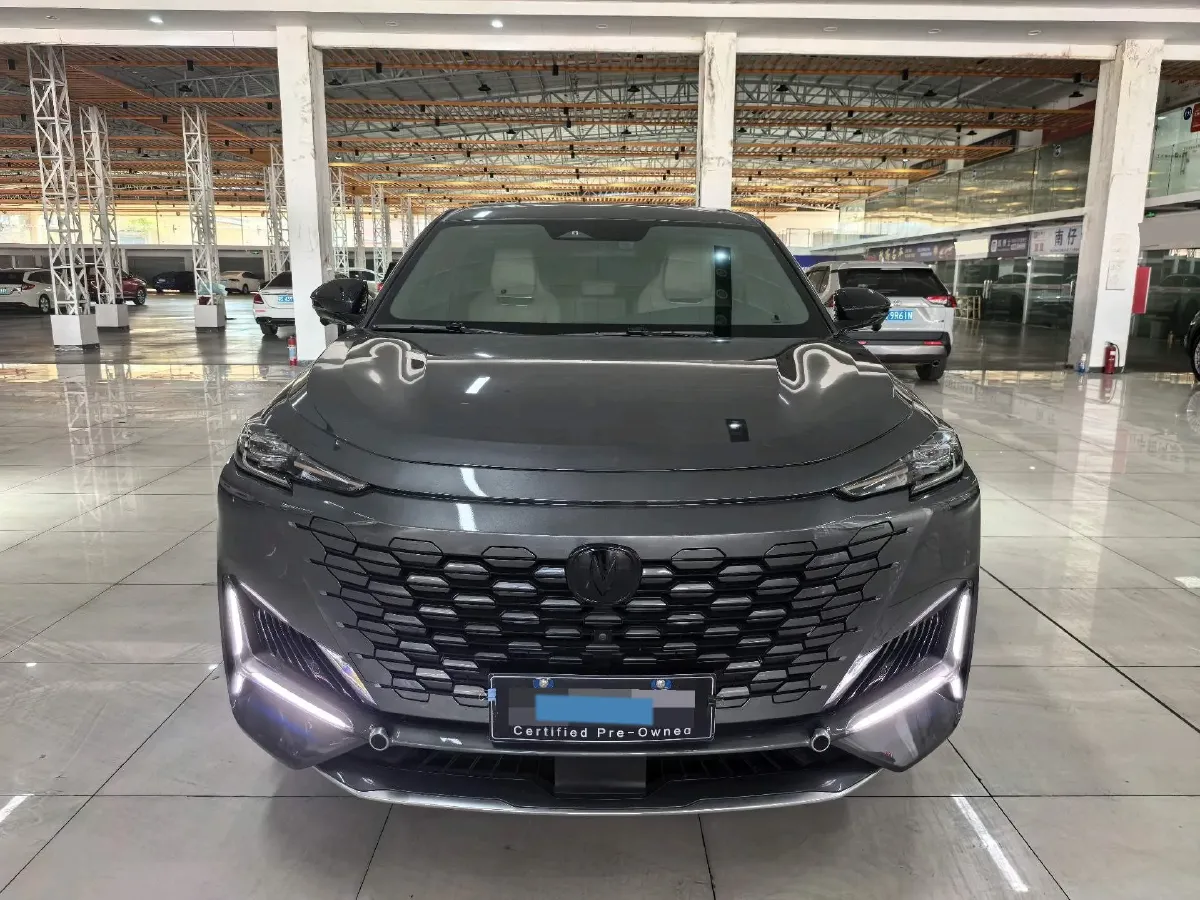2021 ChangAn UNI-K 2.0T 233HP L4 8AT,autocango,china used car exporter,china ev exporter,chinese used car exporter,chinese used ev exporter