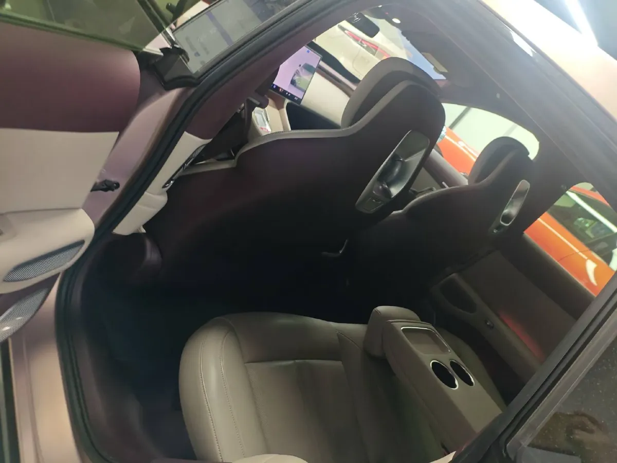 2025 MI YU7 BEV 101.7KWH,autocango,china used car exporter,china ev exporter,chinese used car exporter,chinese used ev exporter