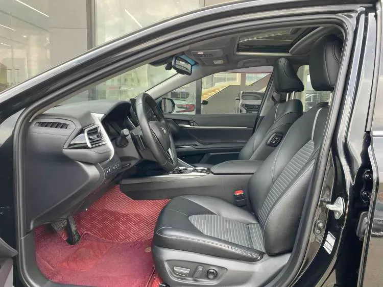 2023 Toyota Camry 2.5L 207HP L4 8AT,autocango,china used car exporter,china ev exporter,chinese used car exporter,chinese used ev exporter