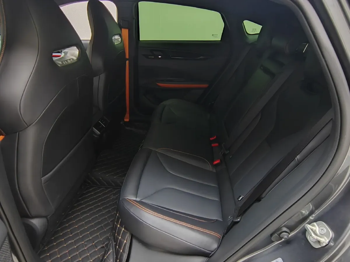 2024 ChangAn UNI-V 1.5T 188HP L4 7DCT,autocango,china used car exporter,china ev exporter,chinese used car exporter,chinese used ev exporter