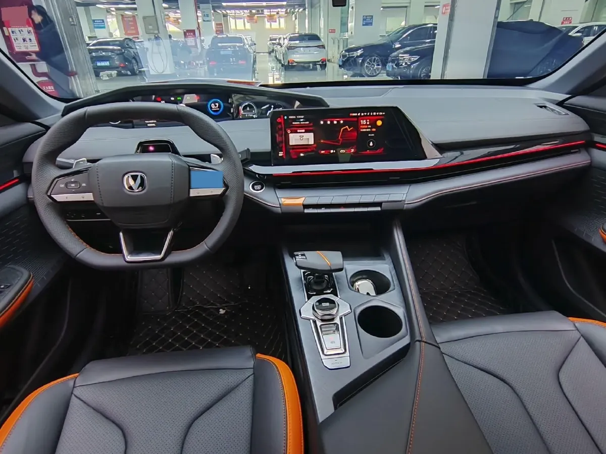 2024 ChangAn UNI-V 1.5T 188HP L4 7DCT,autocango,china used car exporter,china ev exporter,chinese used car exporter,chinese used ev exporter