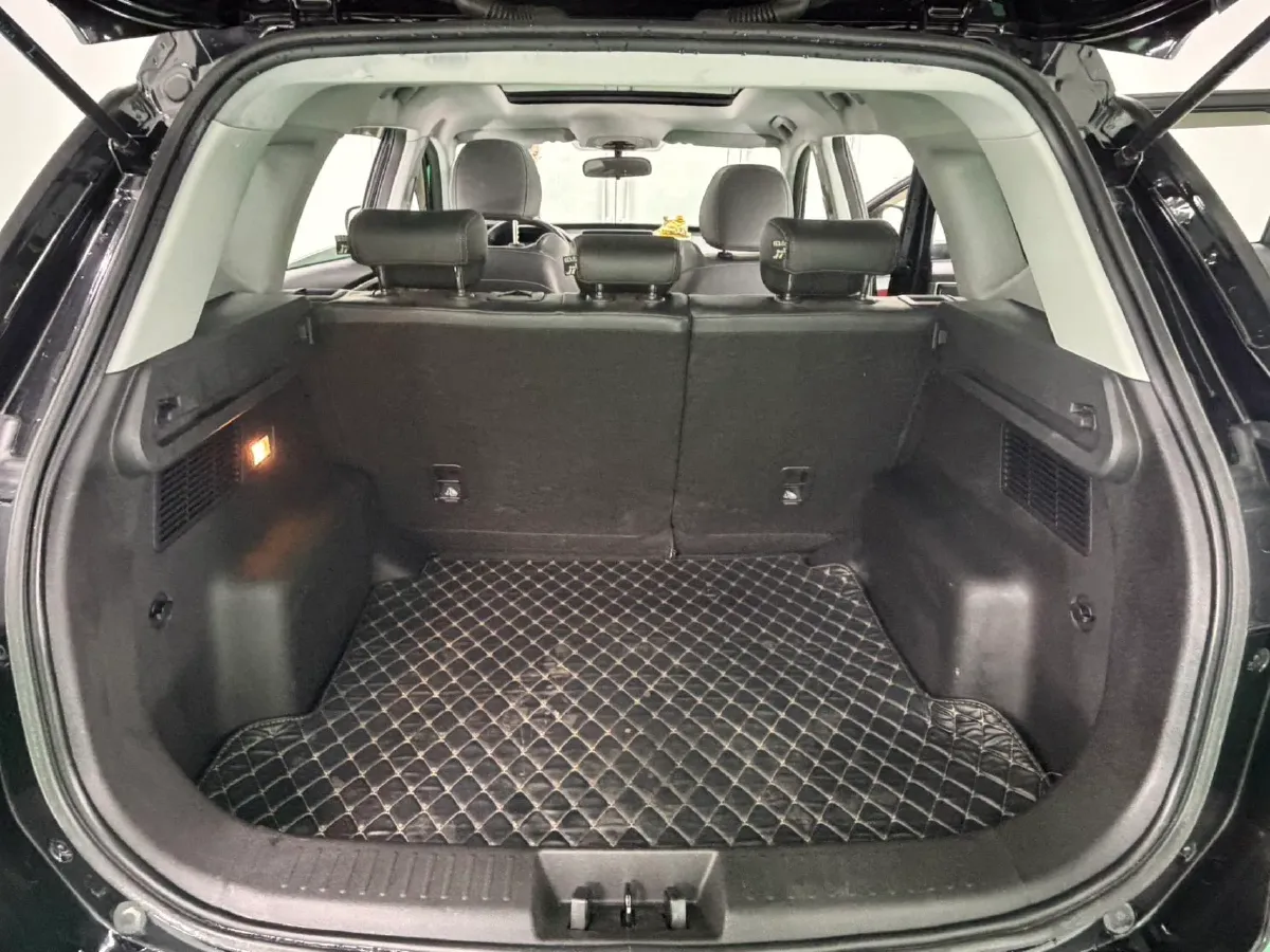 2022 Chery Tiggo 7 1.5T 156HP L4 CVT,autocango,china used car exporter,china ev exporter,chinese used car exporter,chinese used ev exporter