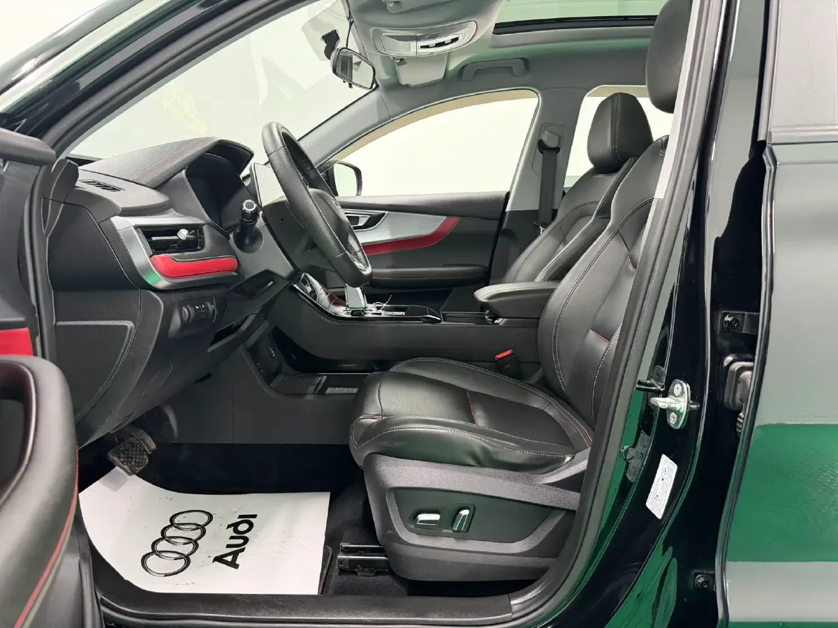 2022 Chery Tiggo 7 1.5T 156HP L4 CVT,autocango,china used car exporter,china ev exporter,chinese used car exporter,chinese used ev exporter